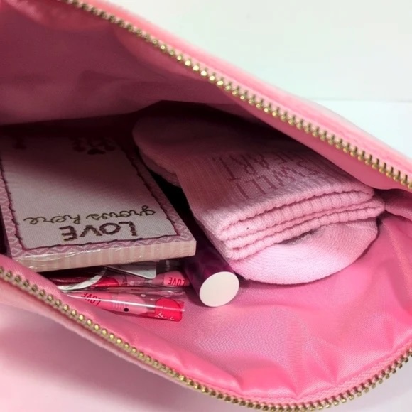 Vibrant Pink 'LOVE' Pouch with Tassel Detail -NWOT - Picture 3 of 3